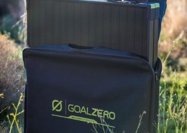 Goal Zero Boulder 100 Solar Briefcase